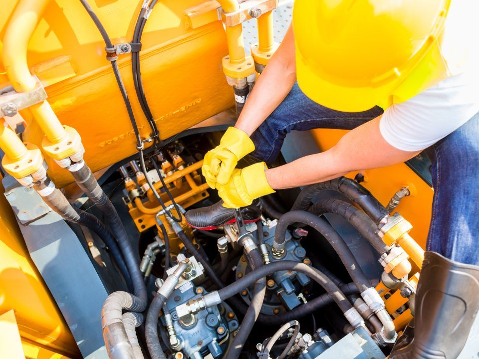 Common Mistakes in Heavy Equipment Maintenance