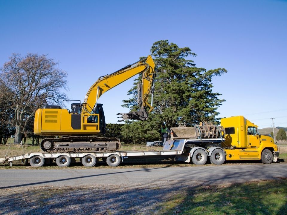 How To Prepare Heavy Equipment for Transport