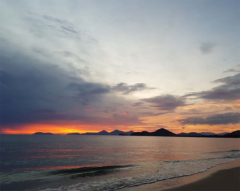Palm Cove Beach