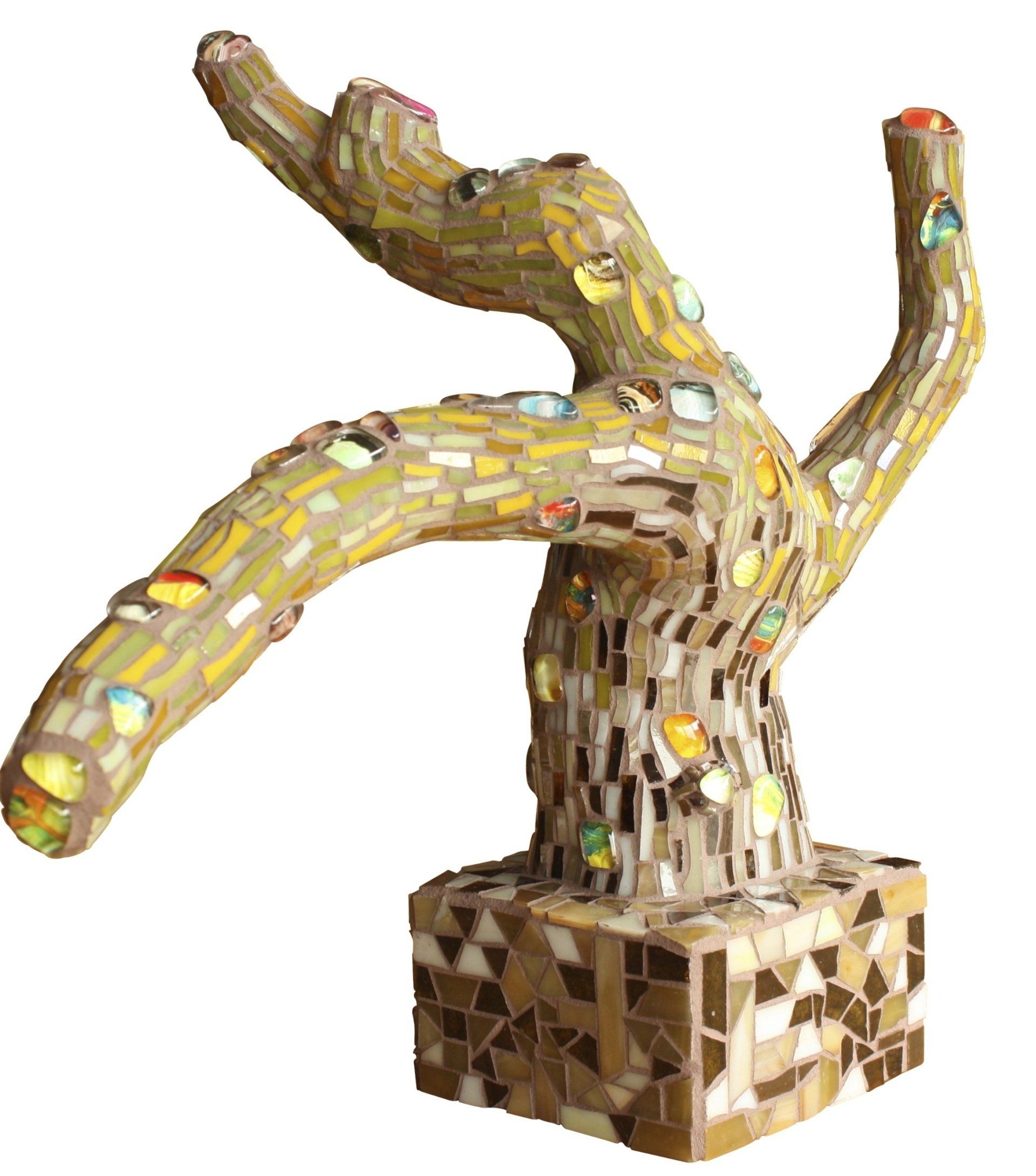 Een mozaïeksculptuur van een boomtak op een witte achtergrond