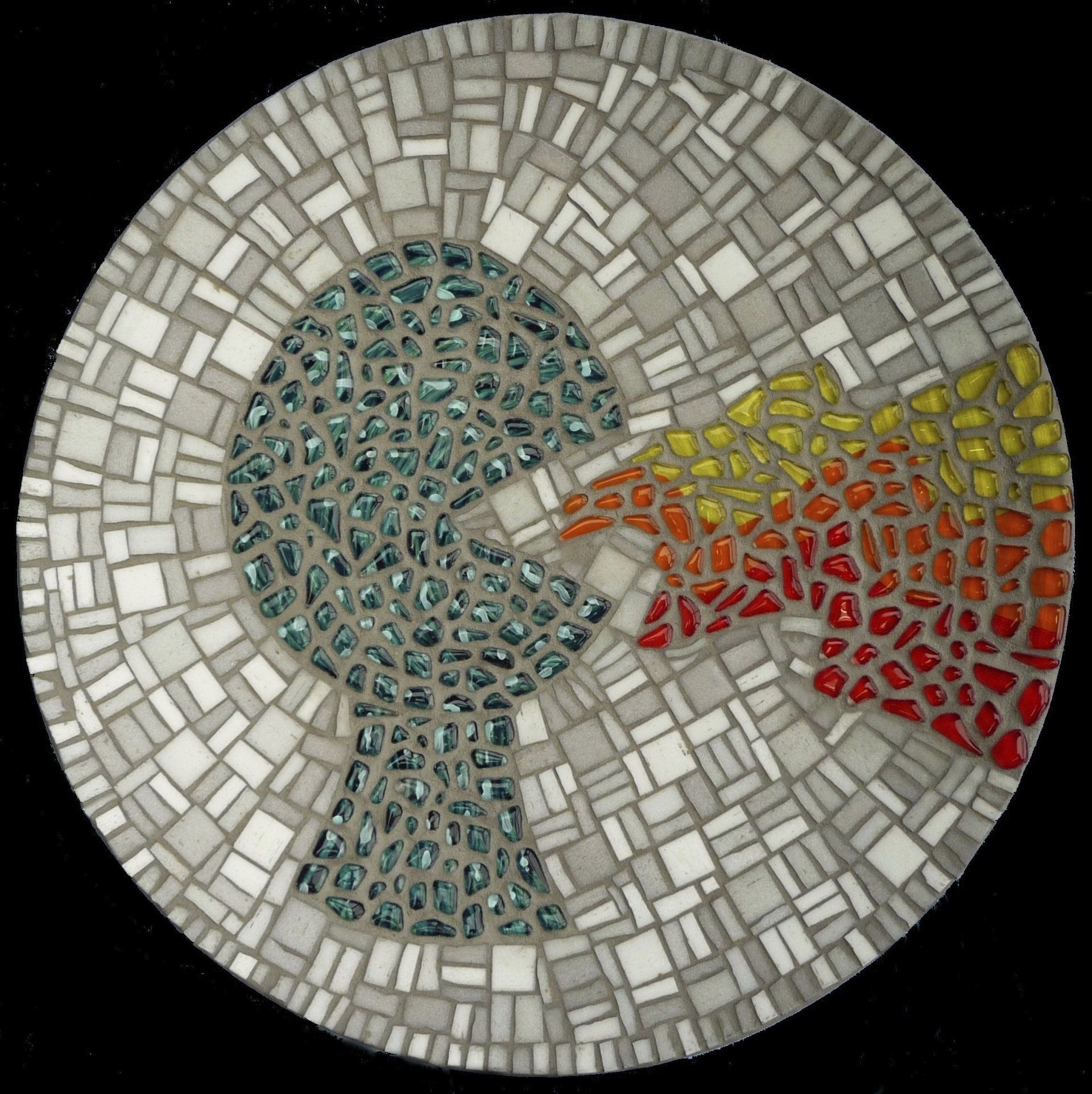 Een mozaïek van iemands hoofd met een regenboog aan kleuren