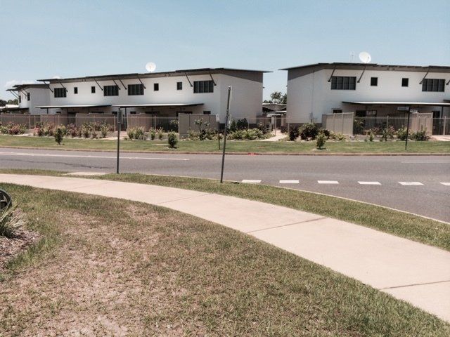 Townhouse Painting 4 — Universal Coatings & Maintenance in Darwin City, NT