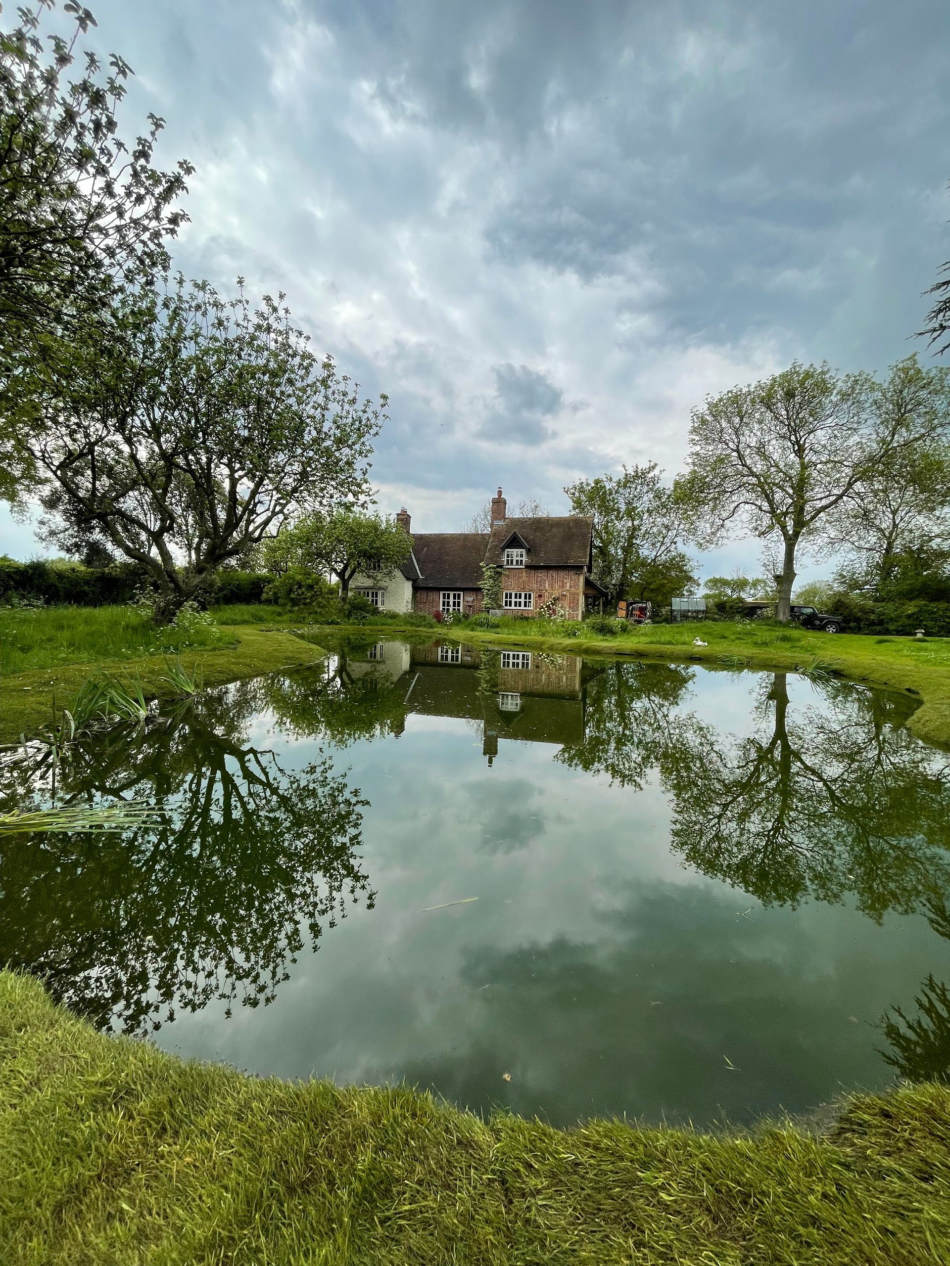 Gardr ponds and water features, from wildlife habitats to contemporary architectural installations.
