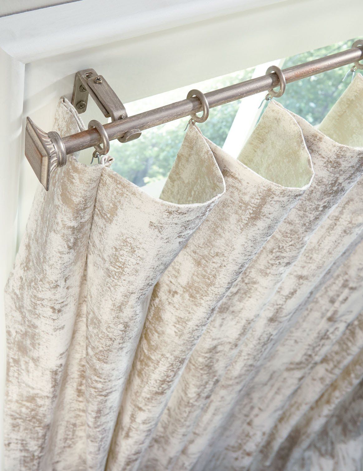 Metal Rod — Chicago, IL — Blinds Gallery