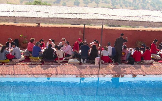 Mariage piscine Atlas Kasbah