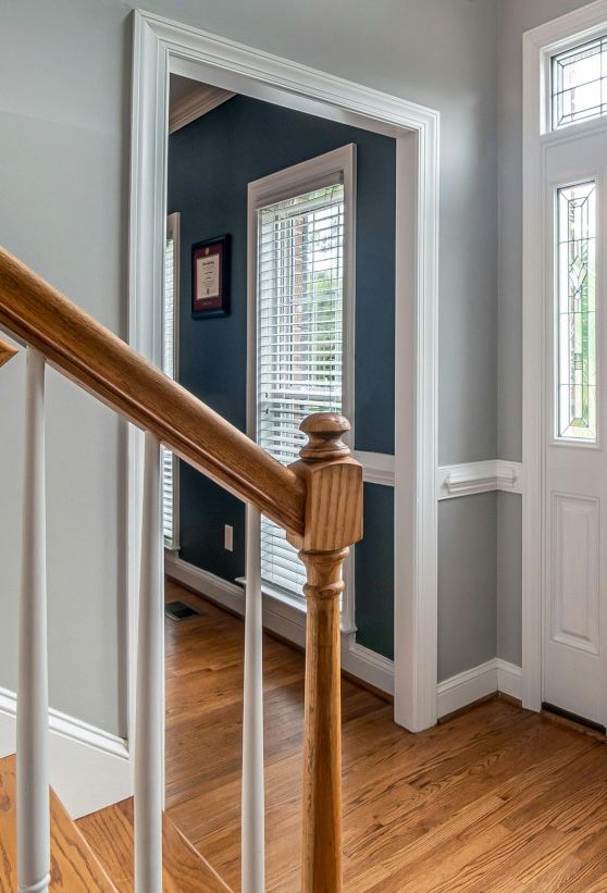 A before and after picture of a white ceiling.