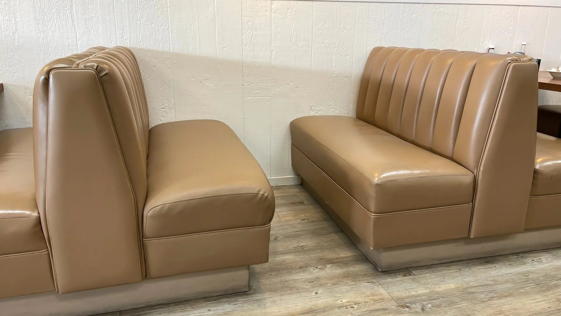 Restaurant Booths — Las Vegas, NV — Cabinet Medics