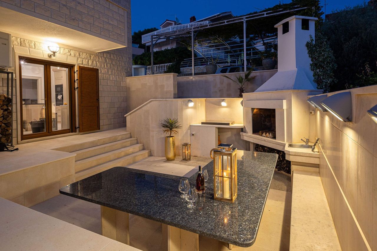 biệt thự Oceanfront Nha Trang có BBQ