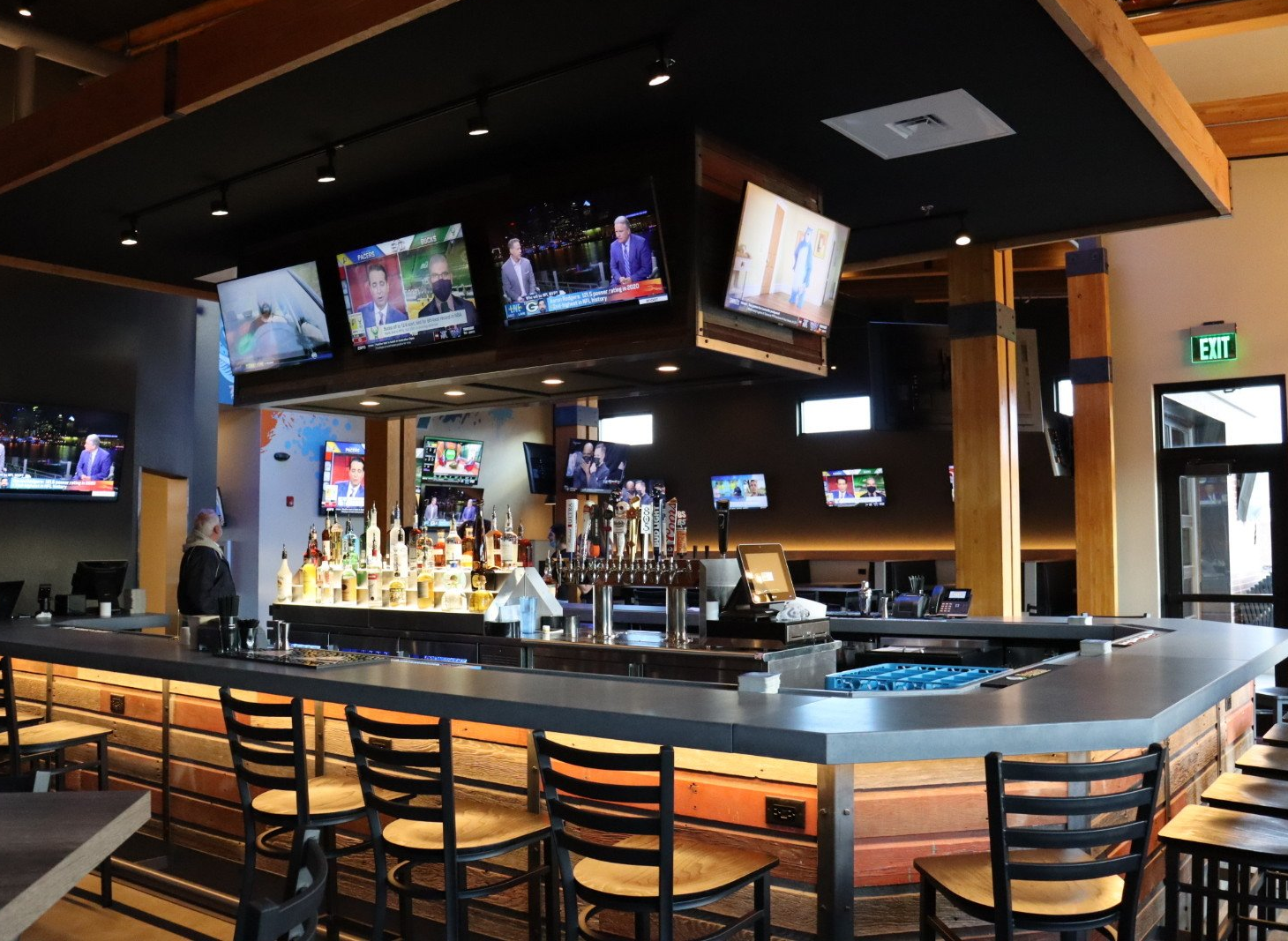 GREELY'S BEST SPORTS BAR