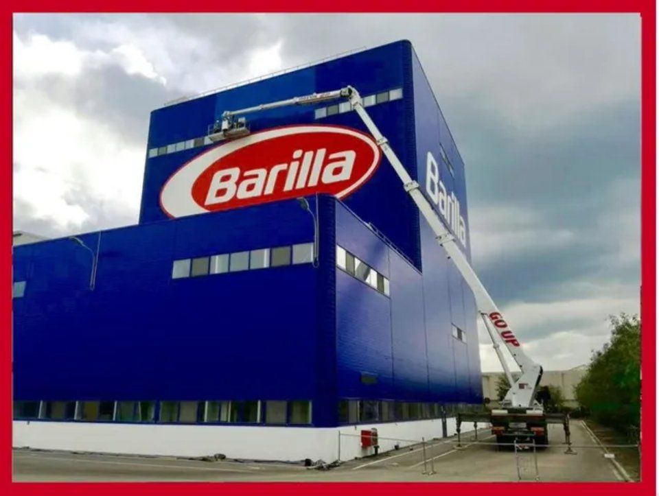 Piattaforma aerea stabilimento Barilla