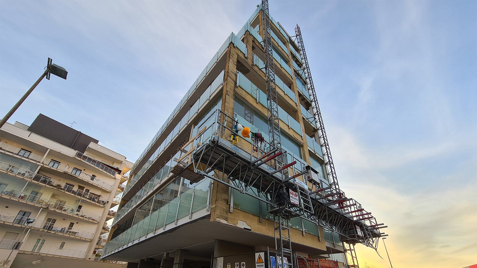 PONTEGGIO BICOLONNA GO UP NOLEGGIO PIATTAFORME