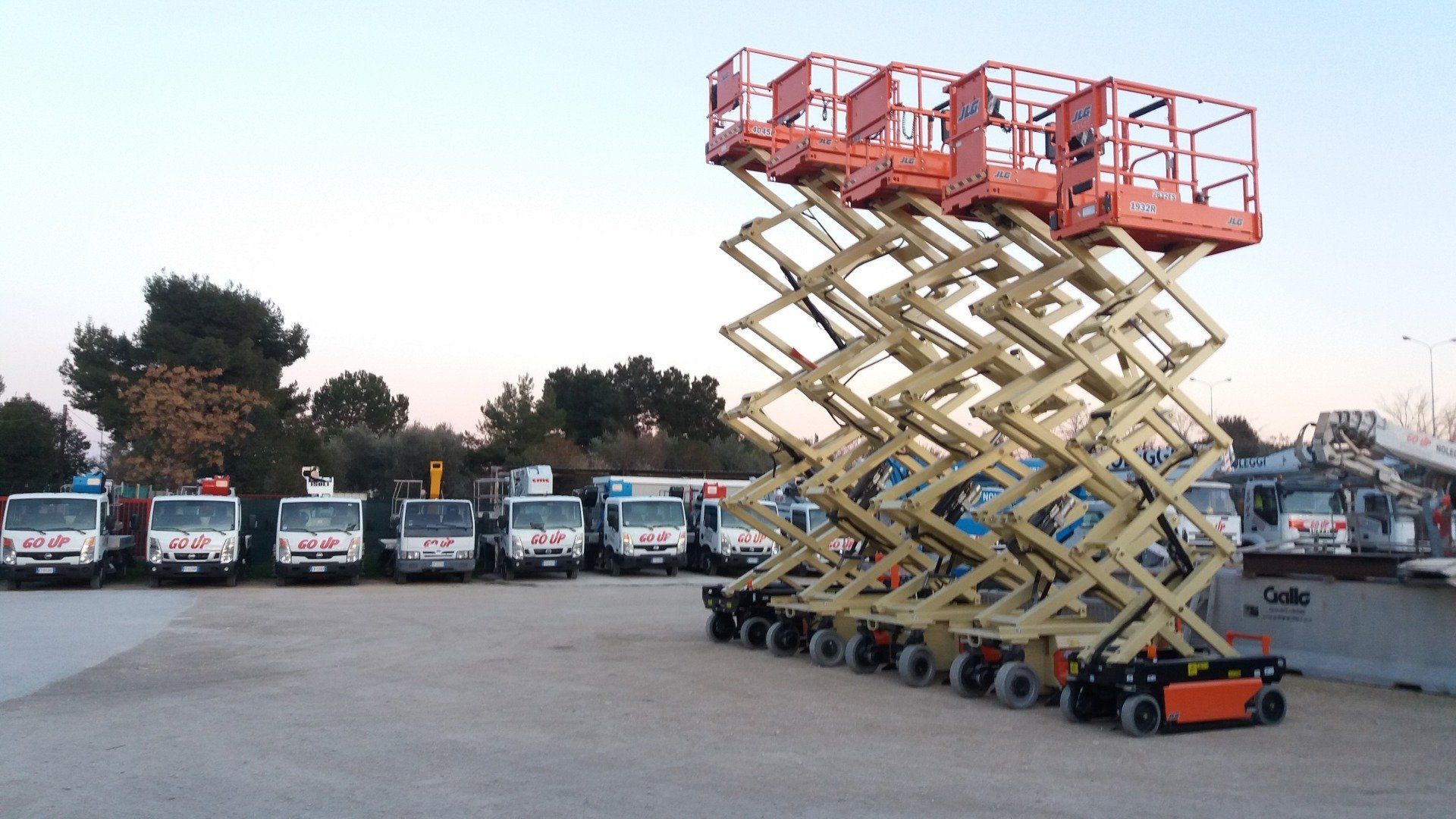 Semoventi verticali e articolati