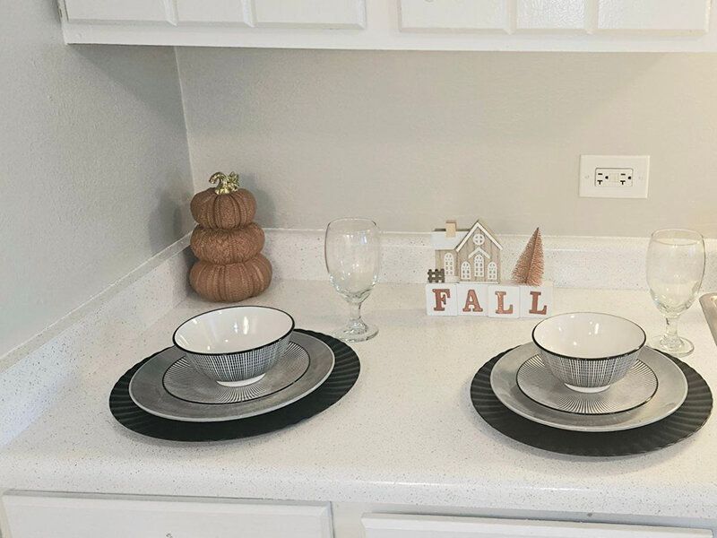 Range | Powderhorn Apartments