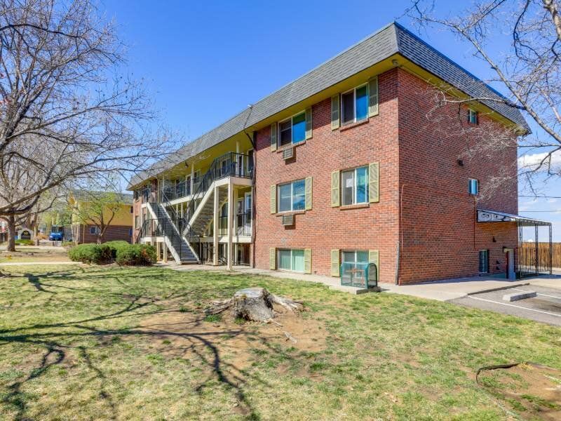 Apartments Near Me | Powderhorn Apartments in Denver, CO