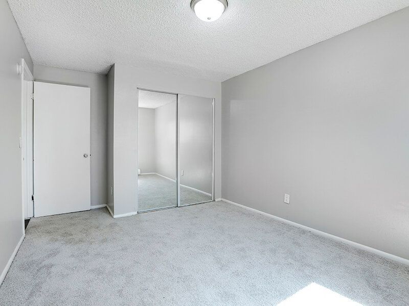 Large Bedroom | Powderhorn