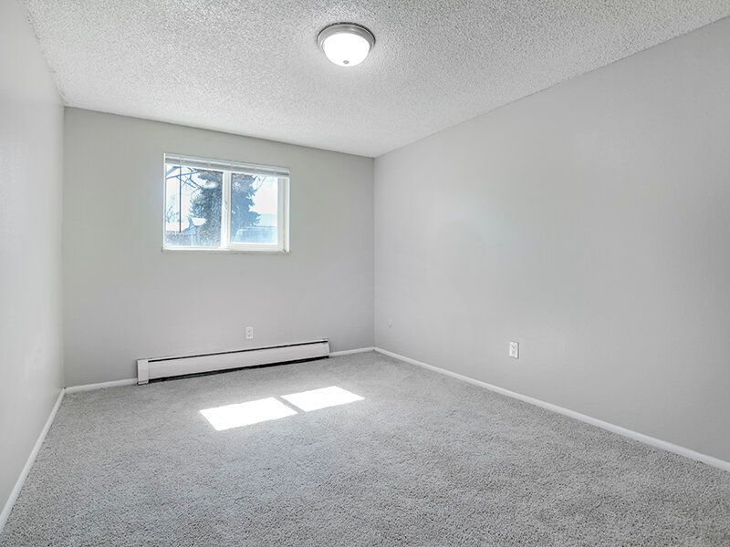 Spacious Bedroom | Powderhorn