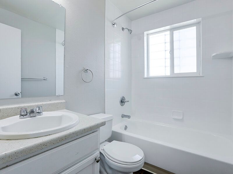 Interior Bathroom | Powderhorn