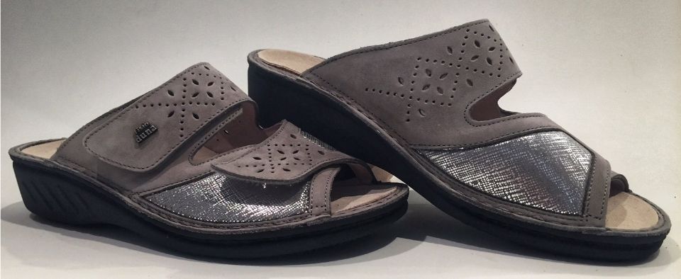 Ciabatte ortopediche regolabili