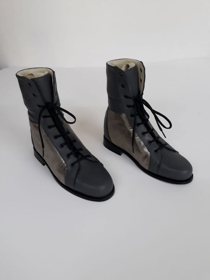 Stivaletti in pelle con plantari