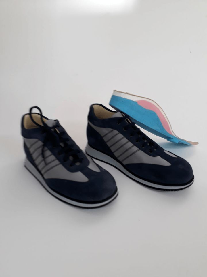 Scarpe con plantari interni