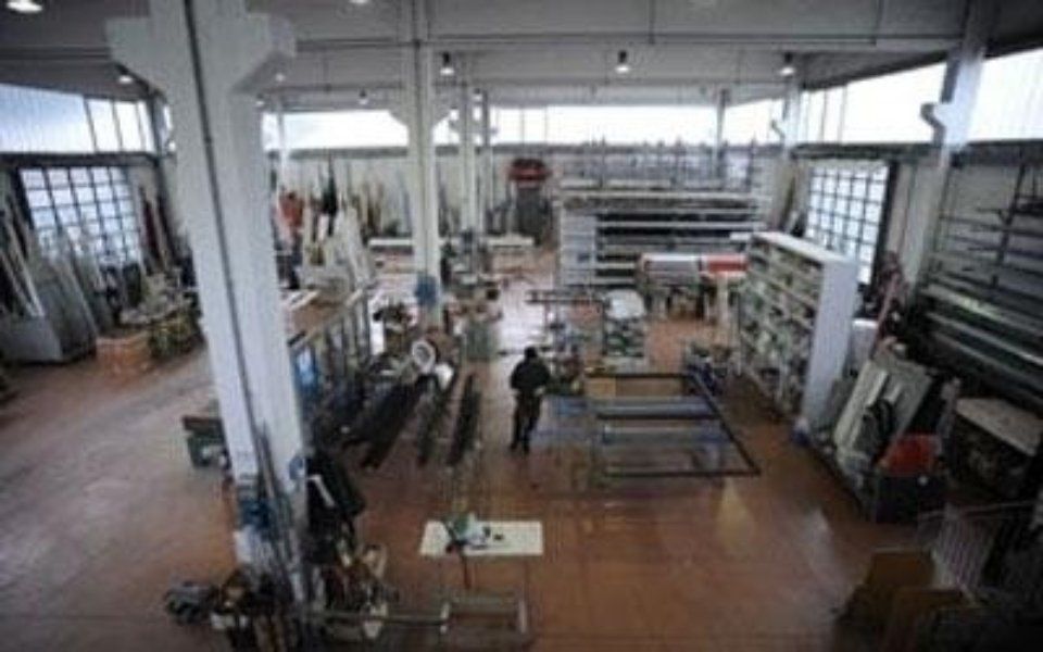 Laboratorio di produzione per serramenti