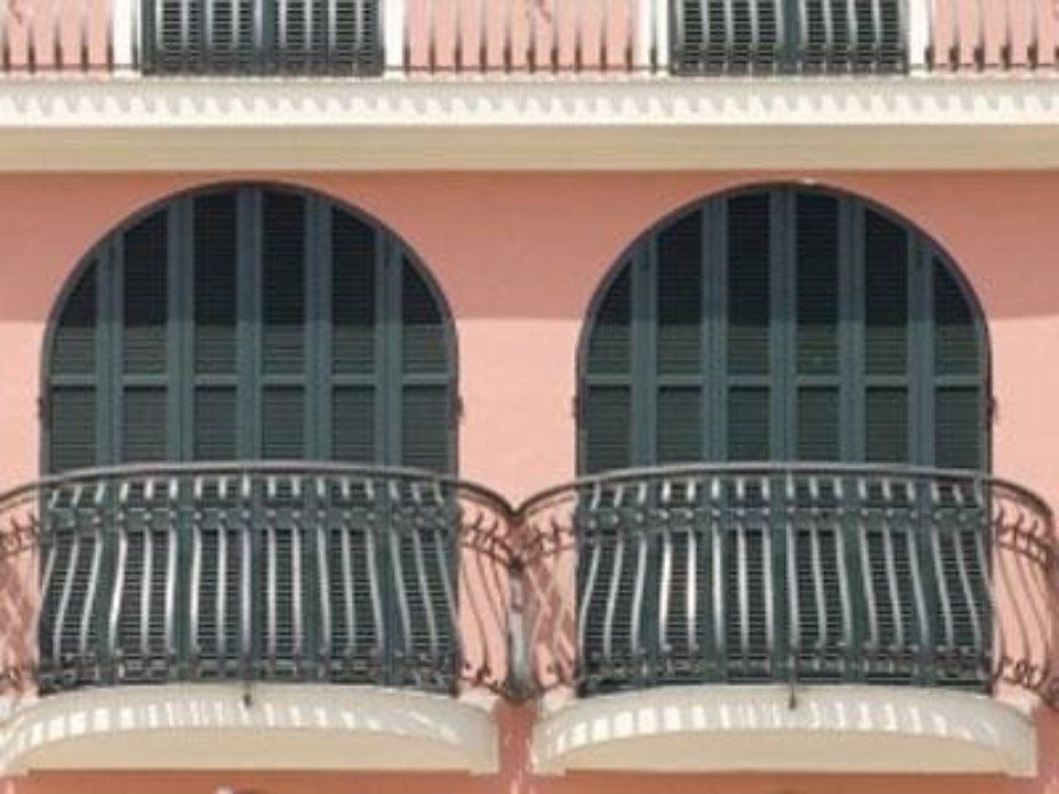 Balconi con persiane