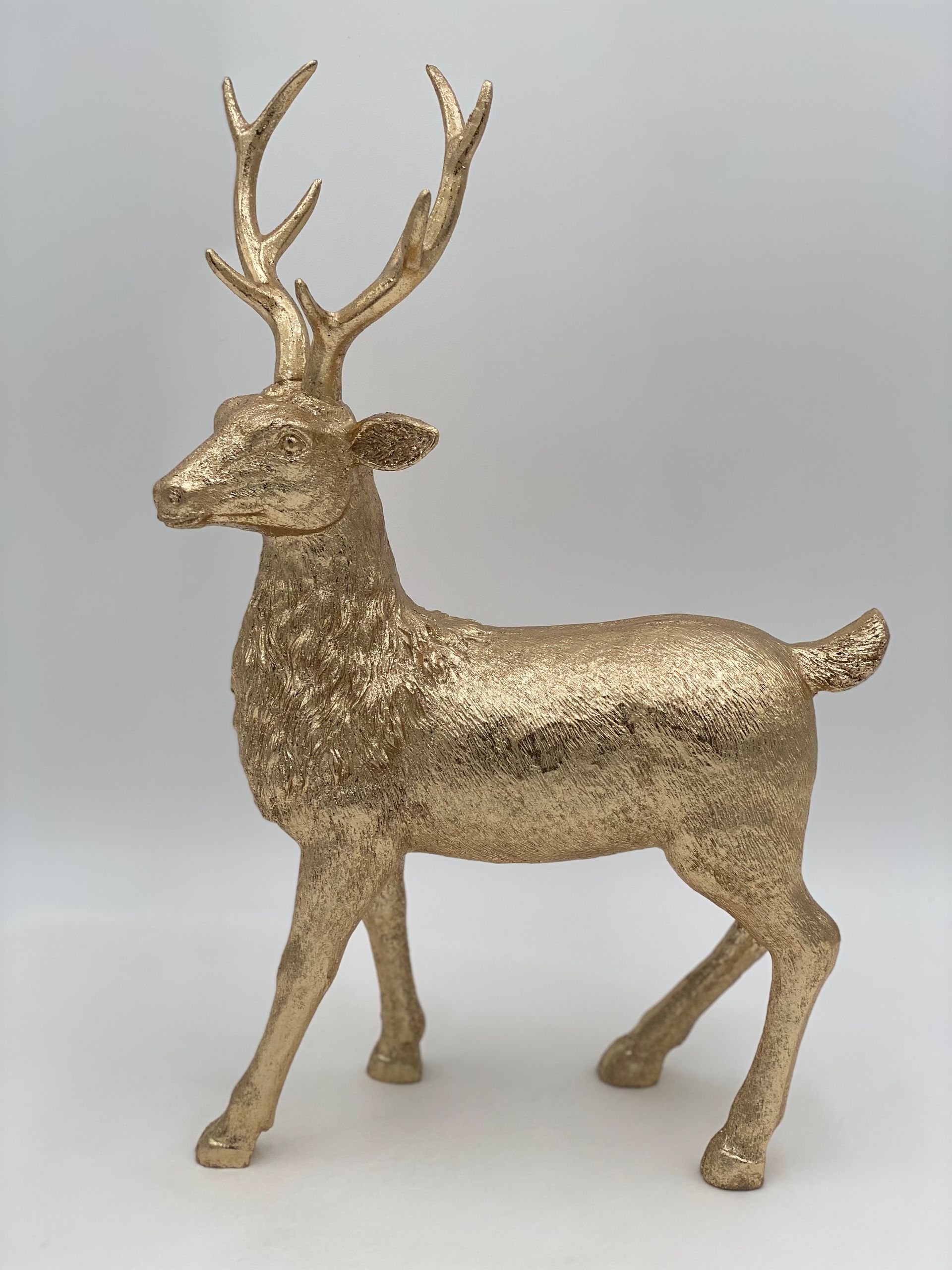 Deko-Hirsch gold
