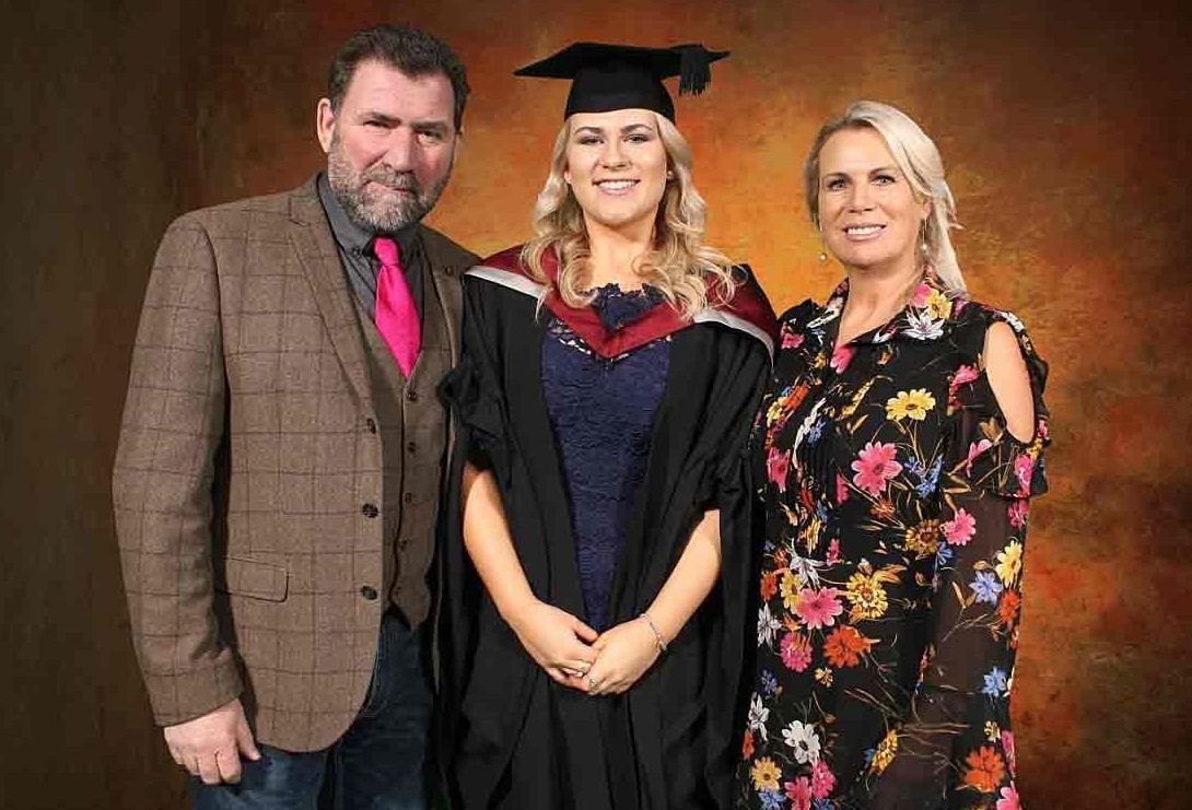 Book our graduation photography services. We supply experienced graduation photographers