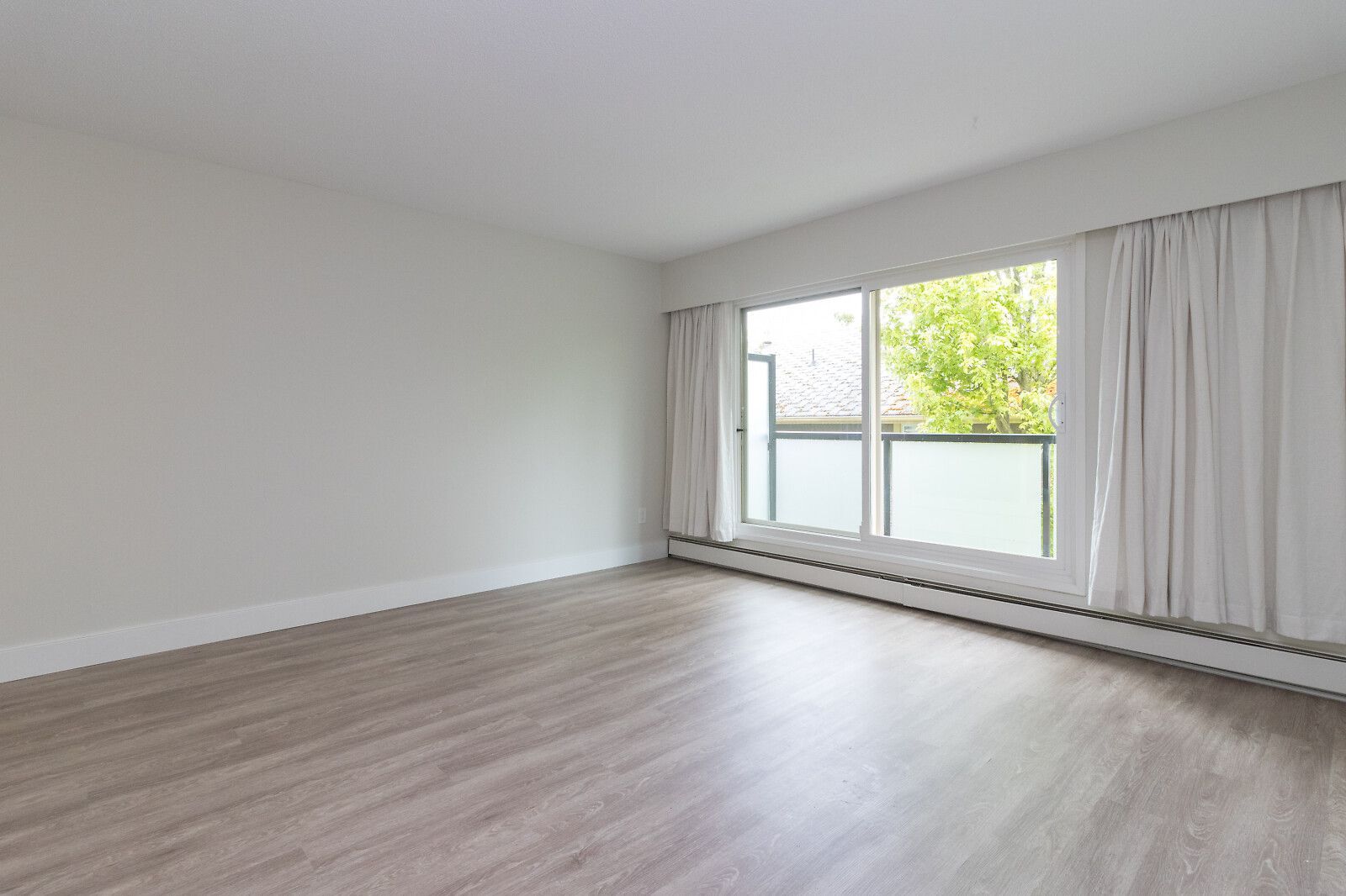 Madrona Manor Apartments Victoria Rentals