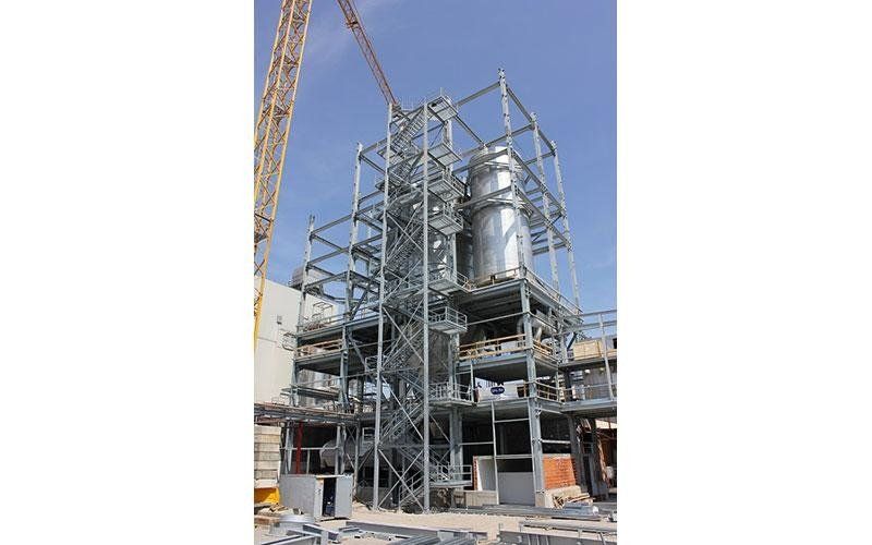 panoramica di una struttura portante per industrie