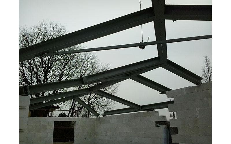 particolare di una struttura in ferro