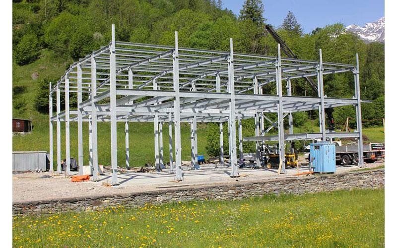 facciata di uno stabile industriale