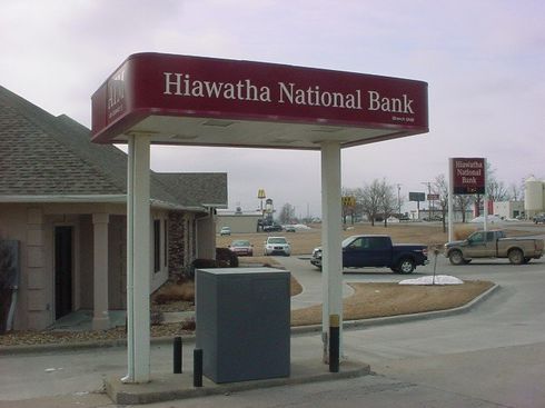 Hiawatha Bank Canopy
