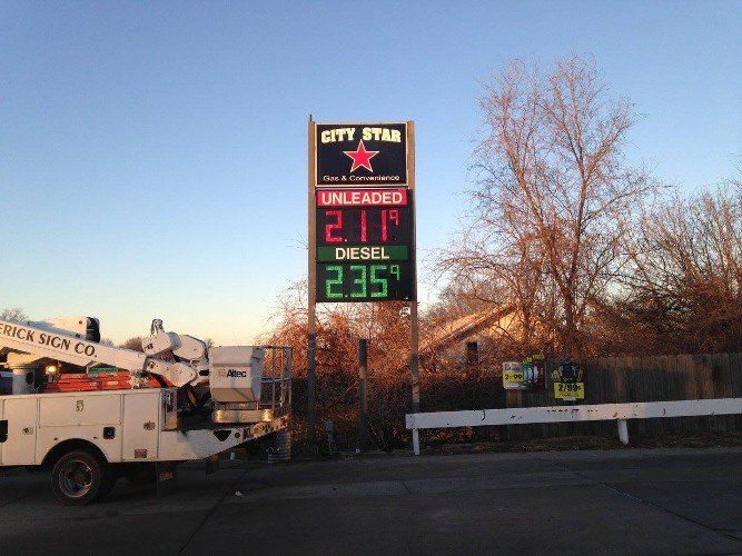 City Star Gas Display