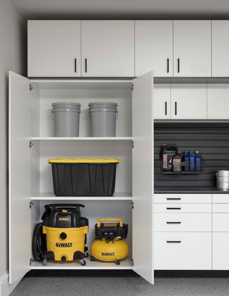 Custom Garage Cabinets and Storage Systems