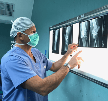 ricostruzione cartilagine ginocchio Dott Pera La Spezia