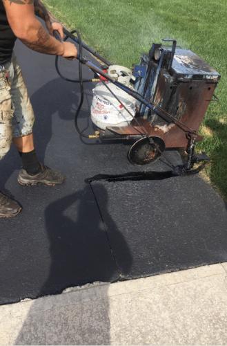 Asphalt Coating — Middletown, NY — E. Sprague & Sons Paving Inc.