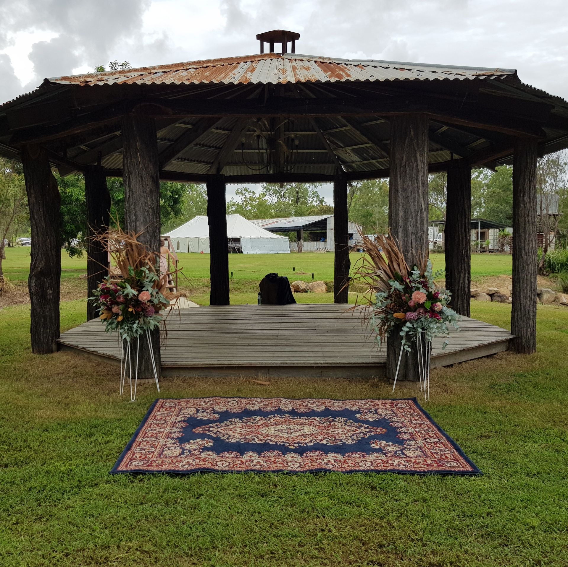 The Farm Plumeria Road Outdoor Wedding Set Up — Lynda Ross Marriage Celebrant In Black River, QLD
