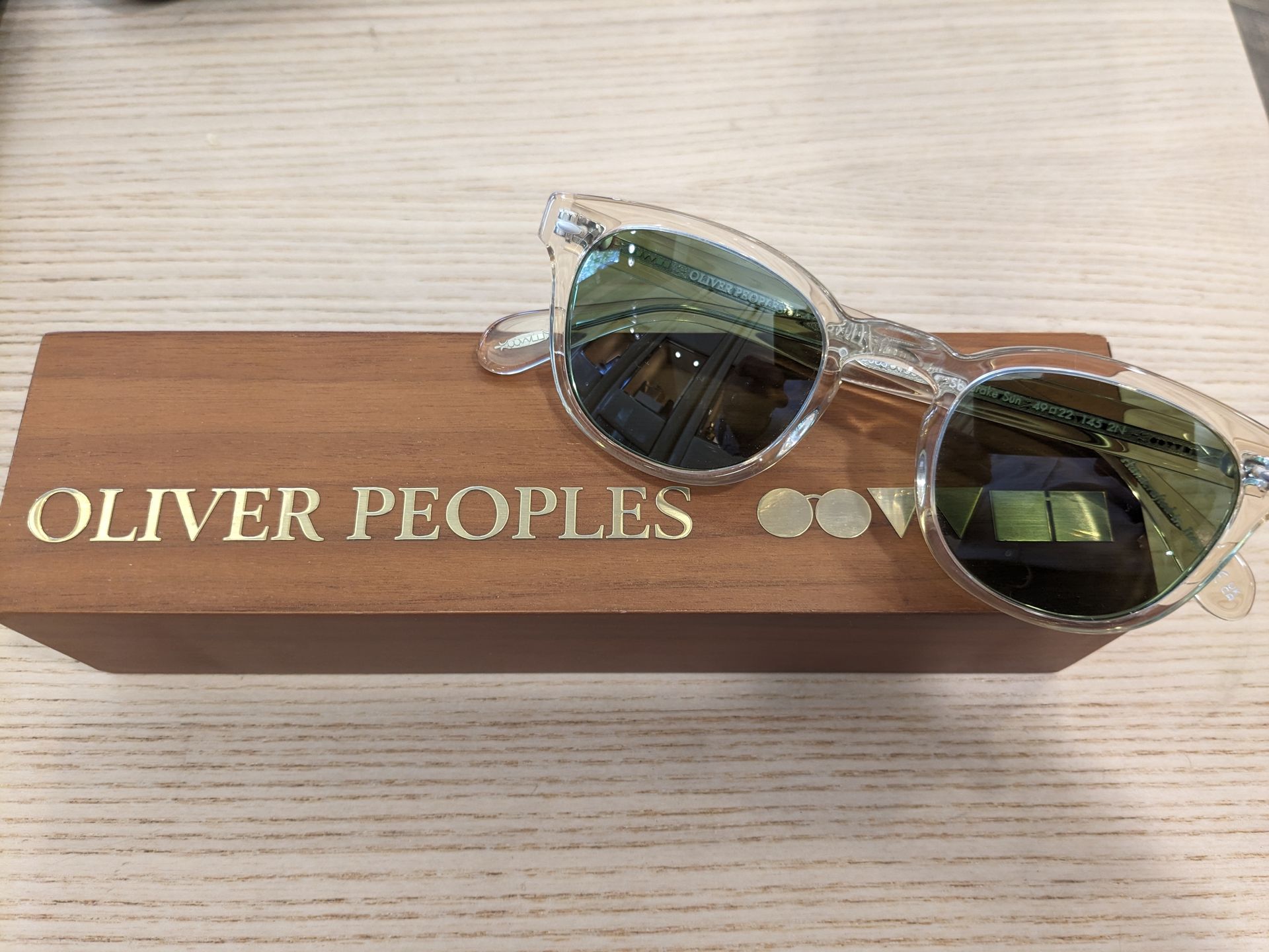 monture de créateur Oliver Peoples
