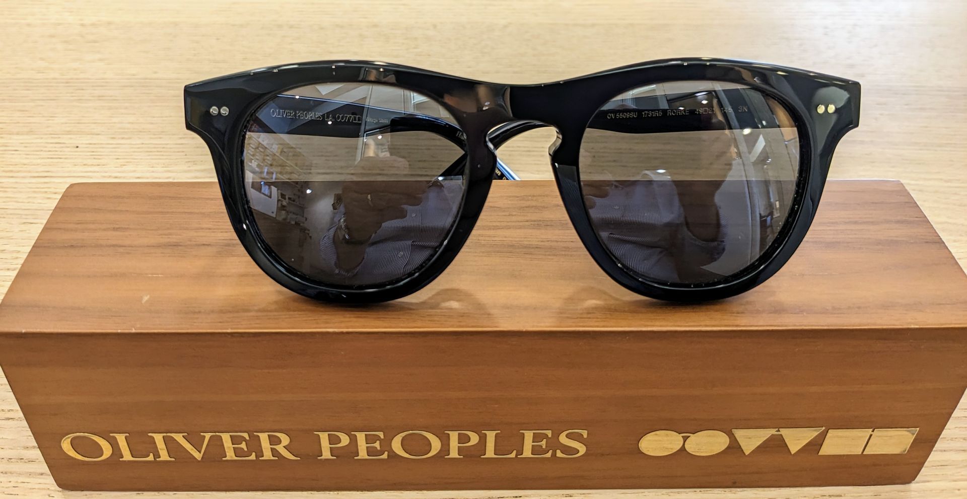 lunettes de soleil Oliver Peoples