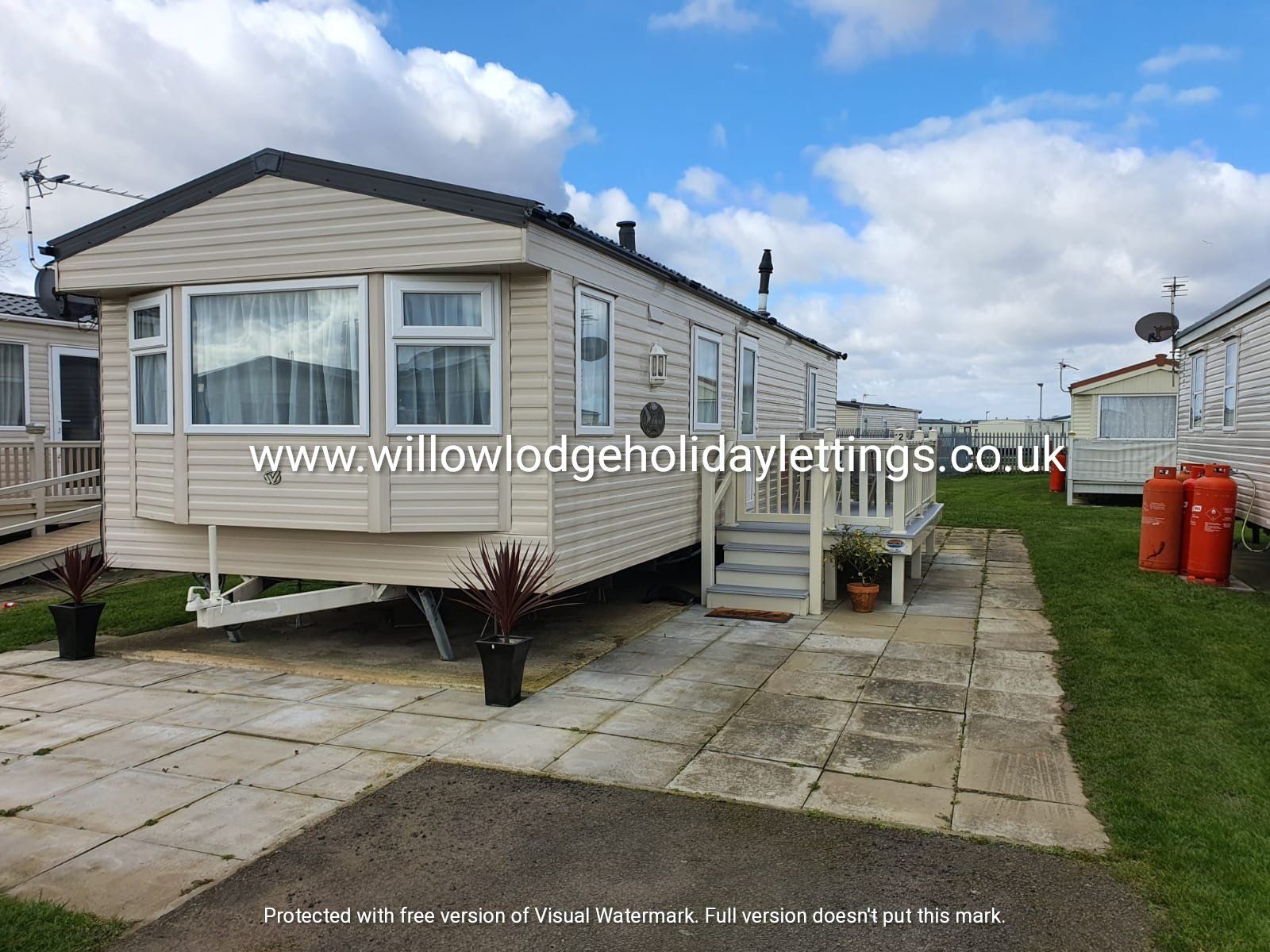 Skegness Caravan Holiday - Willow Lodge Holiday Lettings