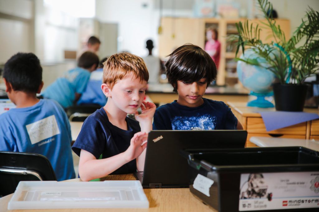 Technology Program -Milwaukee Montessori school2