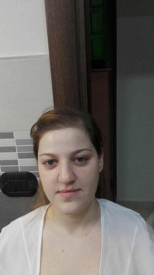 Cliente del centro estetico prima del trucco