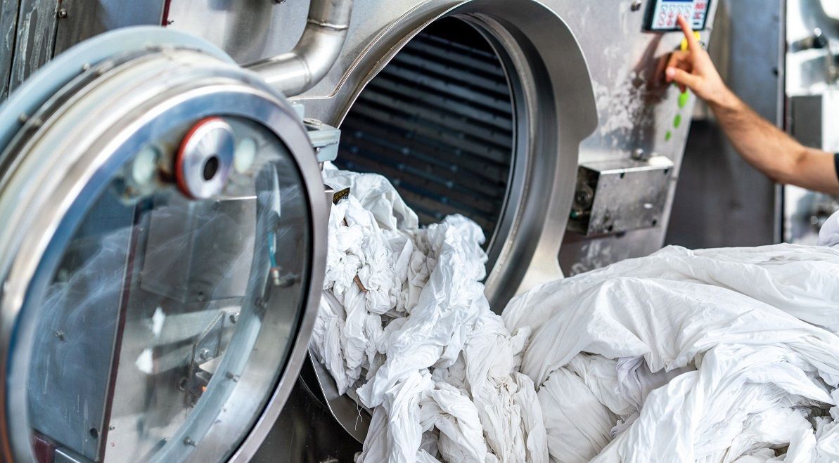 Is It Cheaper to Use a Laundry Service? A Smart Comparison to Doing It Yourself