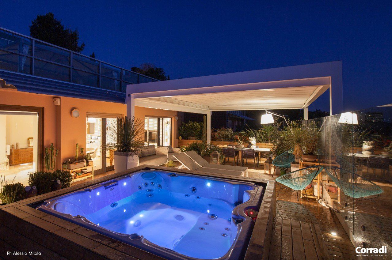 Panuccio Installazione pergotenda Corradi La Spezia