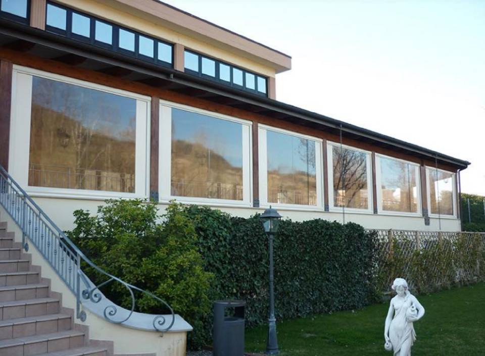 Vetrate scorrevoli per dehors di locali