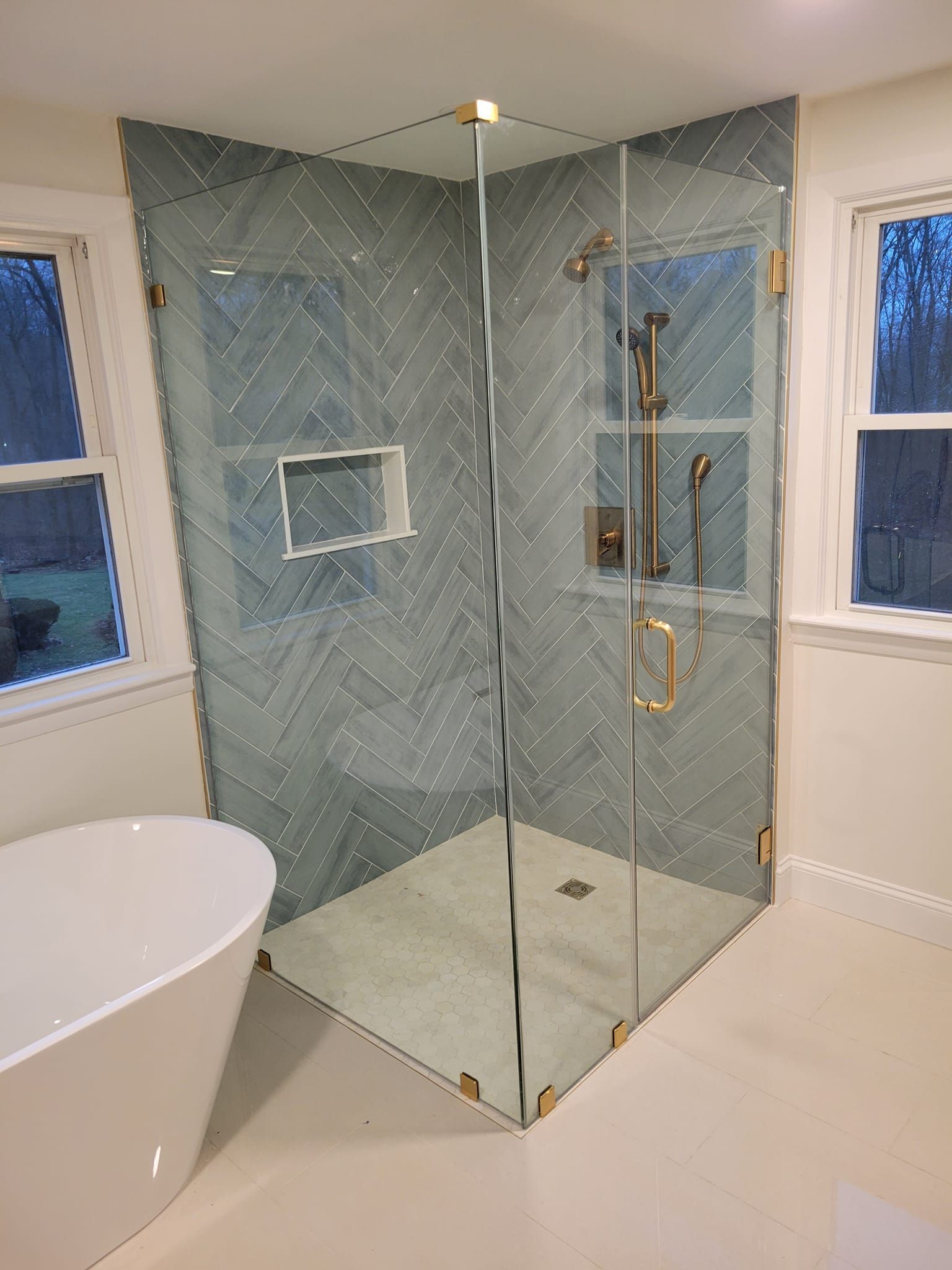 Project images by A-Z Finish Carpentry