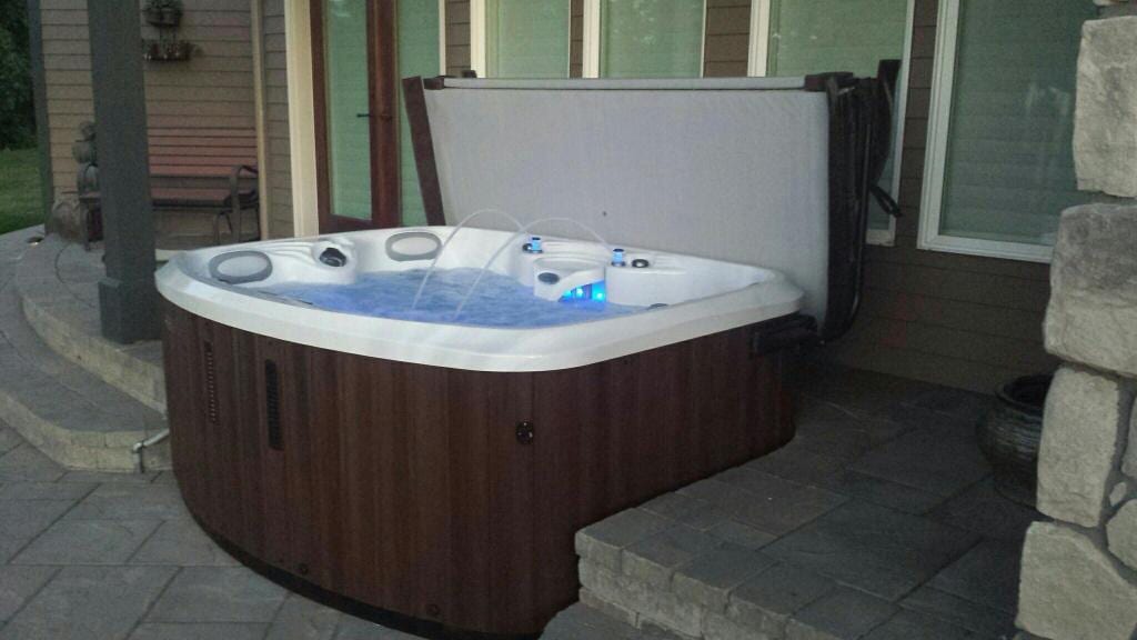 Brand new hot tub - Marquis hot tubs in Oregon and California