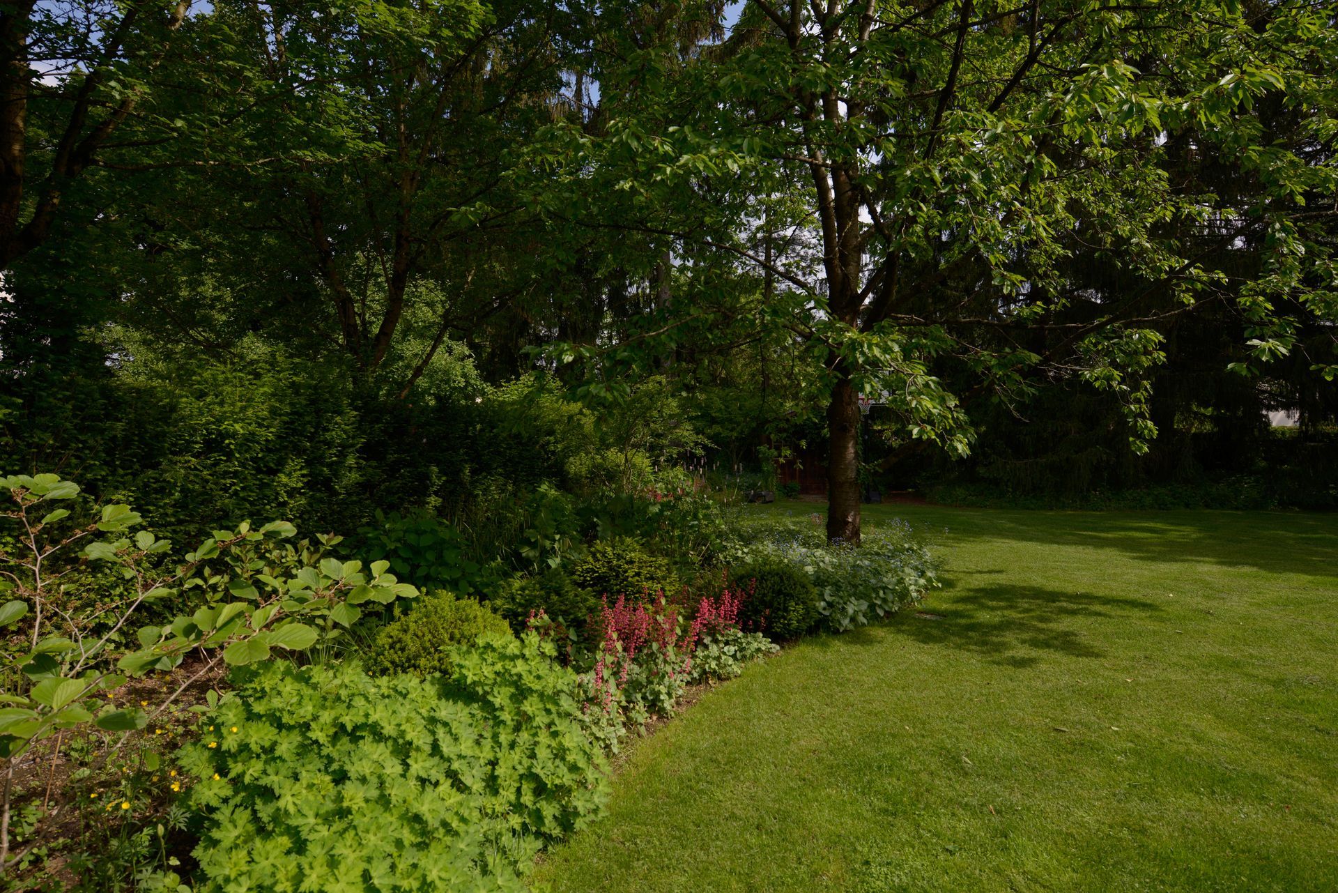 Sebastian Raschauer, Landschaftsarchitekt, Garten, Privatgarten,  Gartengestaltung, Umgestaltung, Neugestaltung, Bauantrag, Genehmigungsplanung, Werkplanung, Bauleitung, Projektleitung, Terrassen