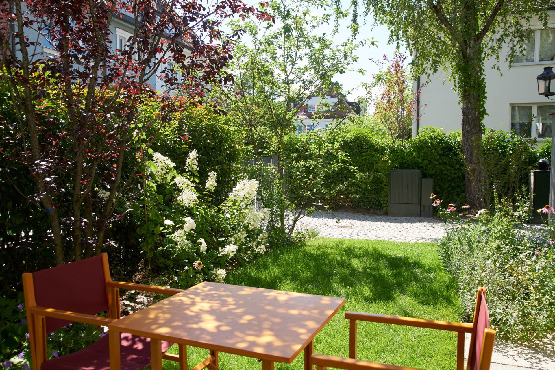 Sebastian Raschauer, Landschaftsarchitekt, Garten, Privatgarten,  Gartengestaltung, Umgestaltung, Neugestaltung, Bauantrag, Genehmigungsplanung, Werkplanung, Bauleitung, Projektleitung, Terrassen